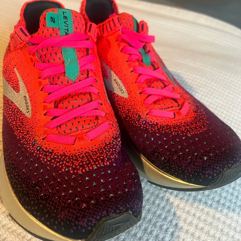 Brooks Levitate 2 sneakers